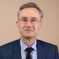 Dr. Oliver Hüfner